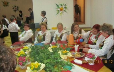 Dzień Kobiet w Klubie Seniora - 08.03.2011 r.  10