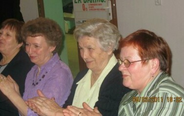 Dzień Kobiet w Klubie Seniora - 08.03.2011 r.  14