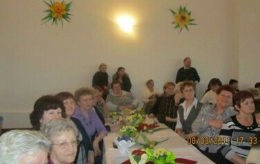 Dzień Kobiet w Klubie Seniora - 08.03.2011 r.  29