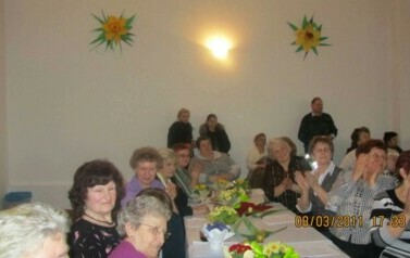Dzień Kobiet w Klubie Seniora - 08.03.2011 r.  30