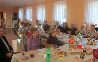 Dzień Kobiet w Klubie Seniora - 08.03.2011 r.  35
