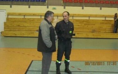 Pokaz samoobrony na hali sportowej - 06.12.2011 r.  1