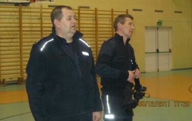 Pokaz samoobrony na hali sportowej - 06.12.2011 r.  7