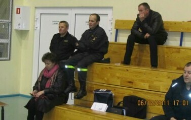 Pokaz samoobrony na hali sportowej - 06.12.2011 r.  14