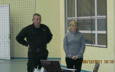 Pokaz samoobrony na hali sportowej - 06.12.2011 r.  26